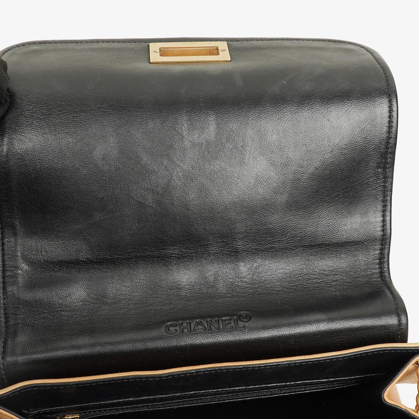 Chanel Mademoiselle Flap Accordion aus beigem Chocolate-Bar-Lammleder