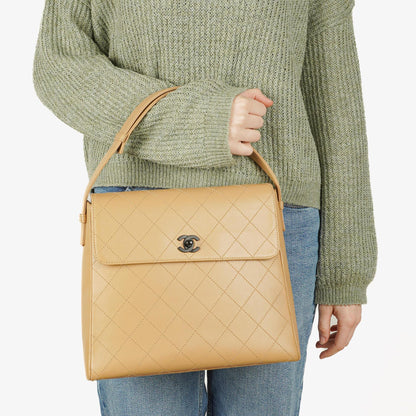 Chanel Straight Flap Tasche aus beigem Lammleder, 1997-1999