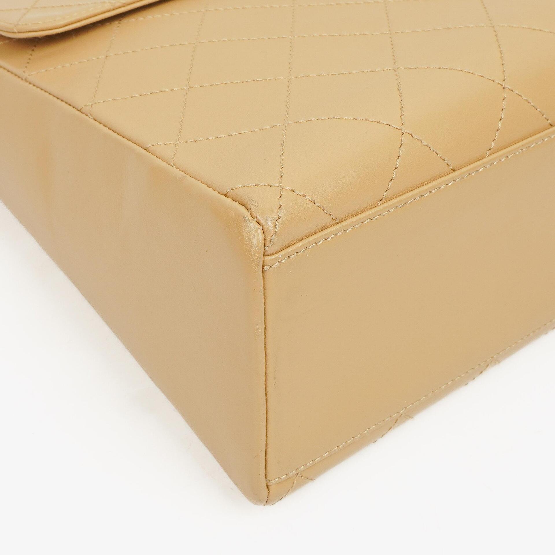 Chanel Straight Flap Tasche aus beigem Lammleder, 1997-1999
