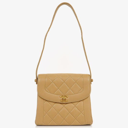 Chanel Beige Gesteppt Lammleder Diana Schultertasche mit 24K Vergoldeter Hardware