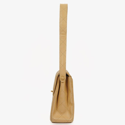 Chanel Beige Gesteppt Lammleder Diana Schultertasche mit 24K Vergoldeter Hardware