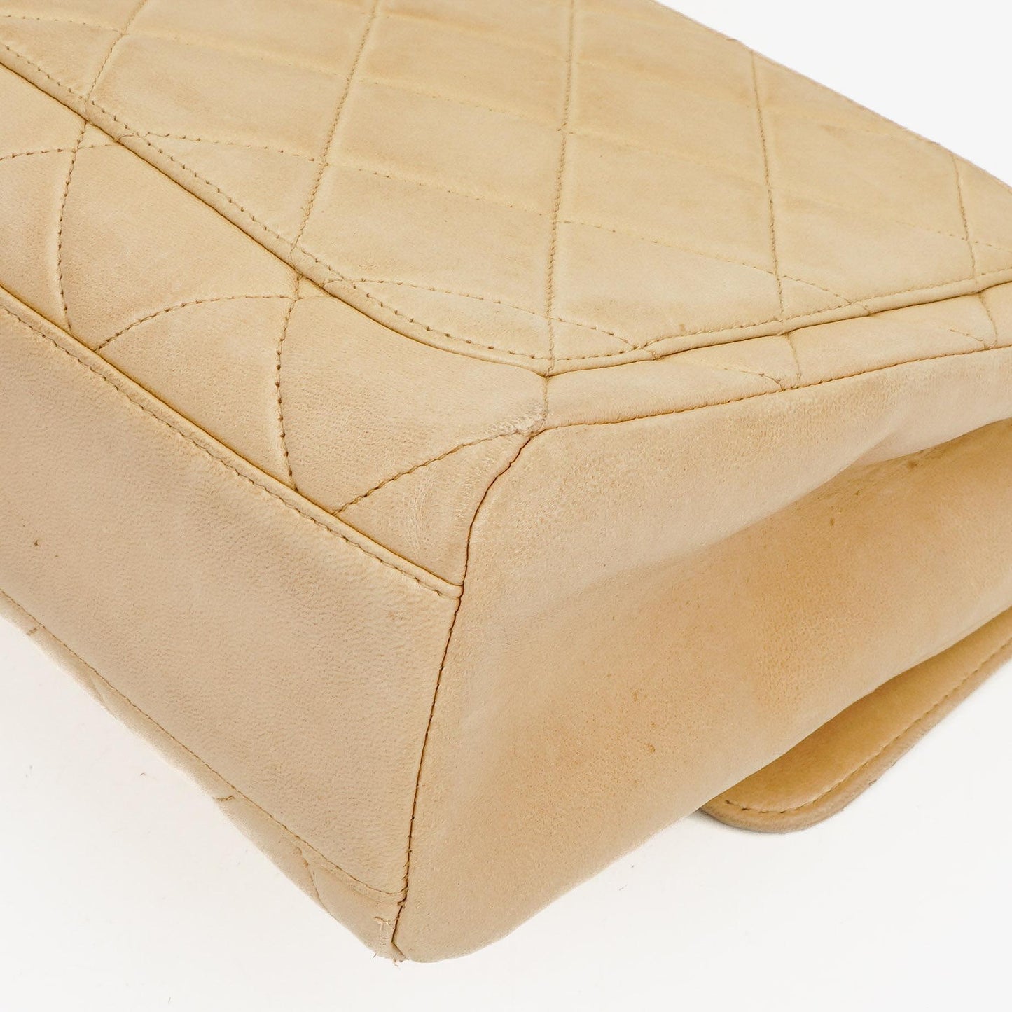 Chanel Kleine Single Flap Tasche aus beigem gestepptem Lammleder mit 24K vergoldeten Beschlägen