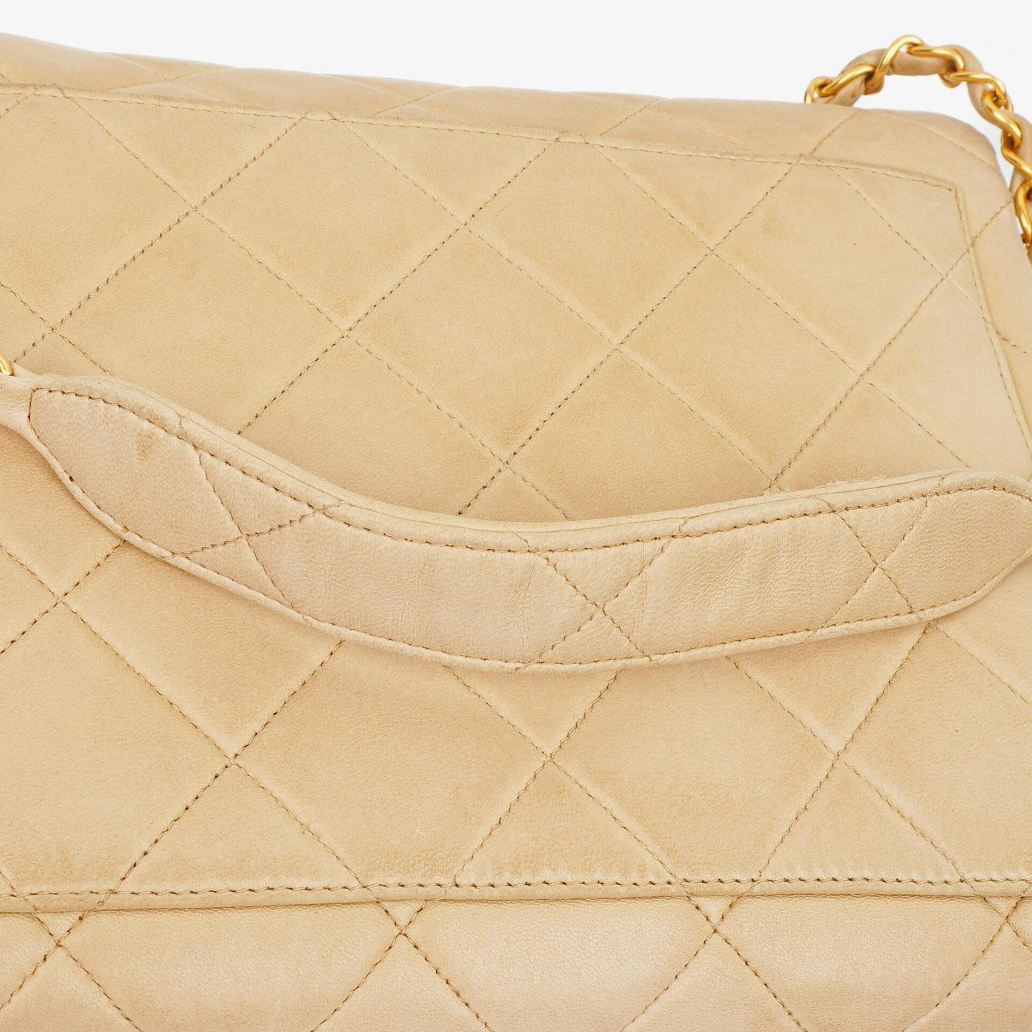 Chanel Kleine Single Flap Tasche aus beigem gestepptem Lammleder mit 24K vergoldeten Beschlägen