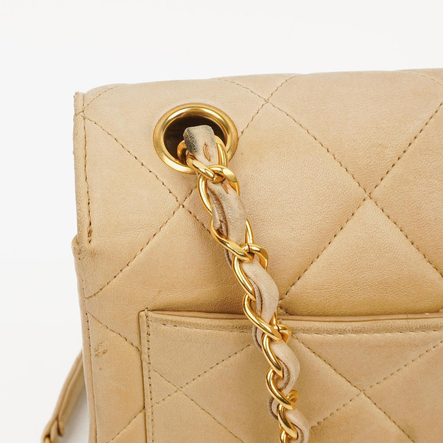 Chanel Kleine Single Flap Tasche aus beigem gestepptem Lammleder mit 24K vergoldeten Beschlägen
