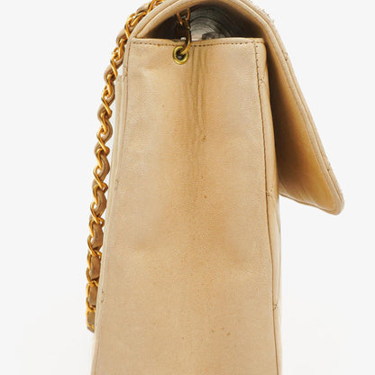 Chanel Kleine Single Flap Tasche aus beigem gestepptem Lammleder mit 24K vergoldeten Beschlägen