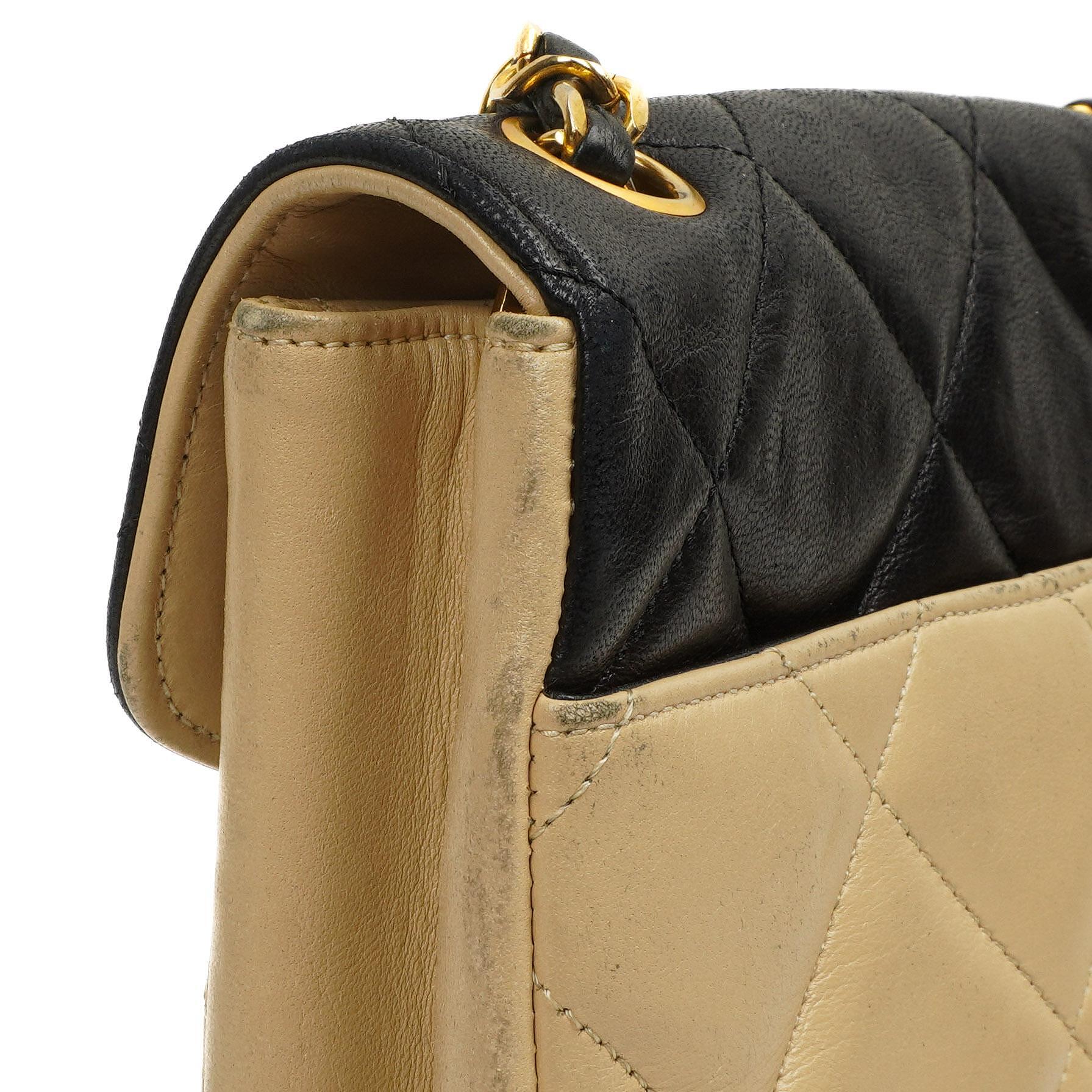 Chanel Bi-Color Gequiltete Lammleder Umschlagklapptasche mit 24K Goldbeschichtetem Hardware