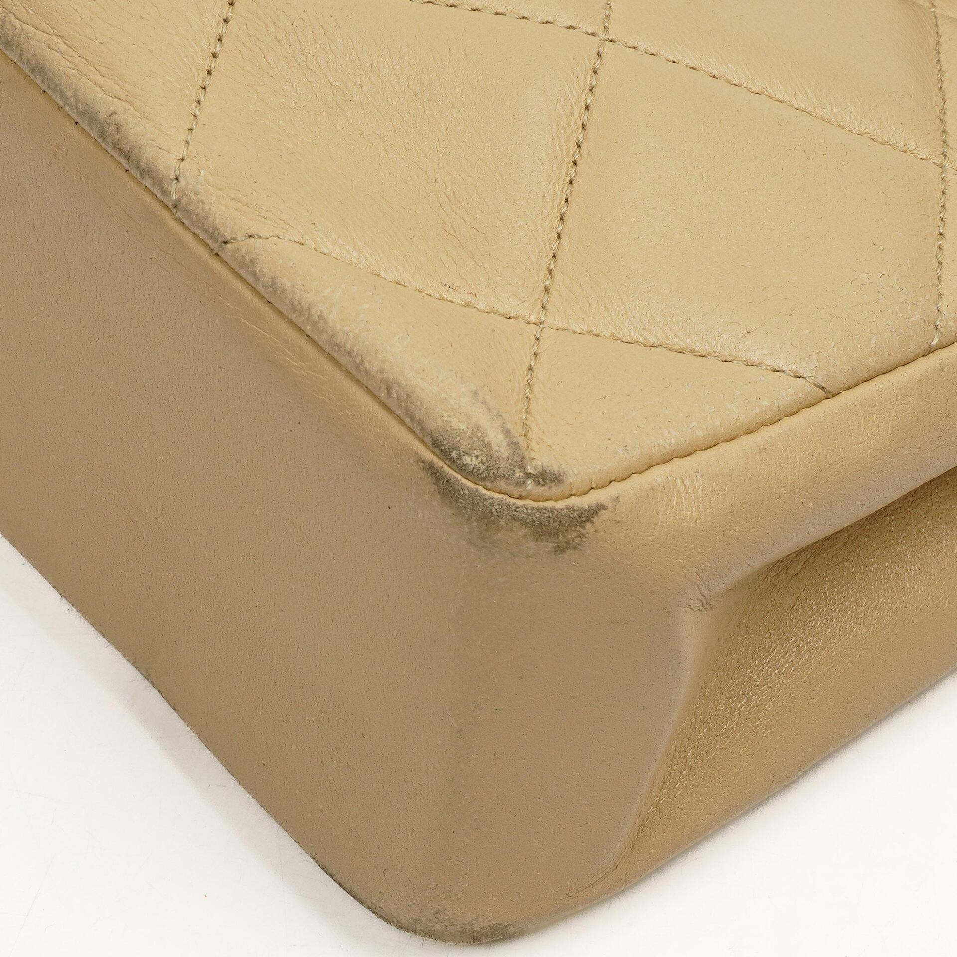 Chanel Bi-Color Gequiltete Lammleder Umschlagklapptasche mit 24K Goldbeschichtetem Hardware