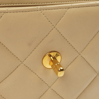 Chanel Bi-Color Gequiltete Lammleder Umschlagklapptasche mit 24K Goldbeschichtetem Hardware