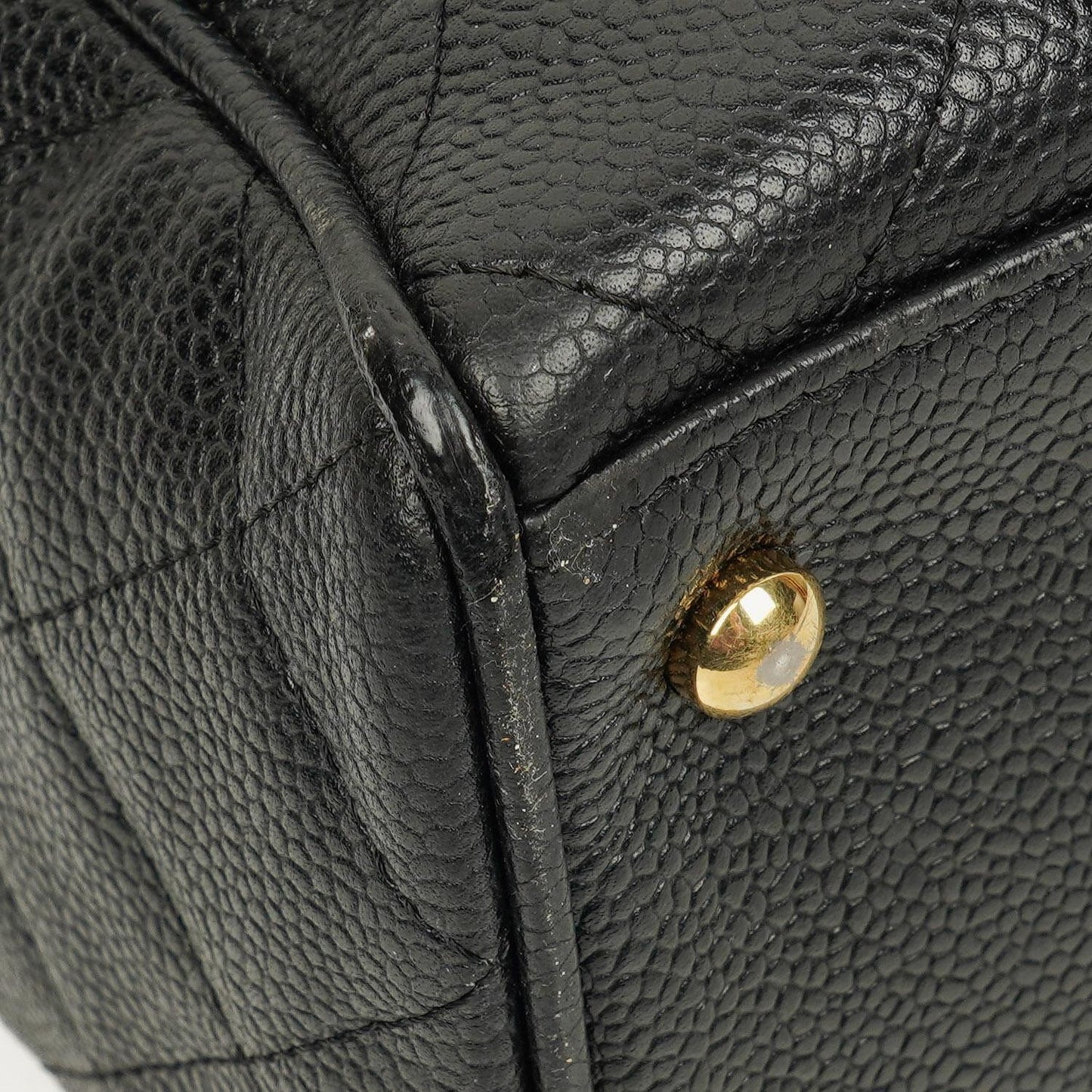 Chanel Boston Tasche aus schwarzem Caviar-Leder