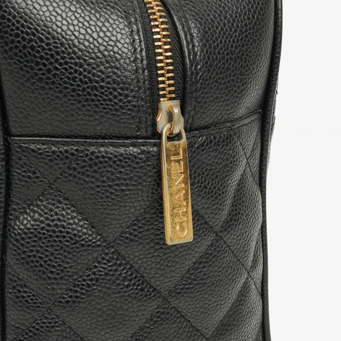 Chanel Boston Tasche aus schwarzem Caviar-Leder