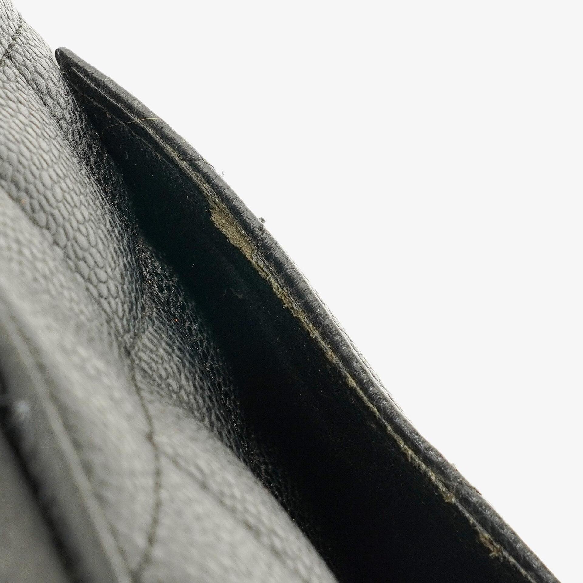 Chanel Boston Tasche aus schwarzem Caviar-Leder
