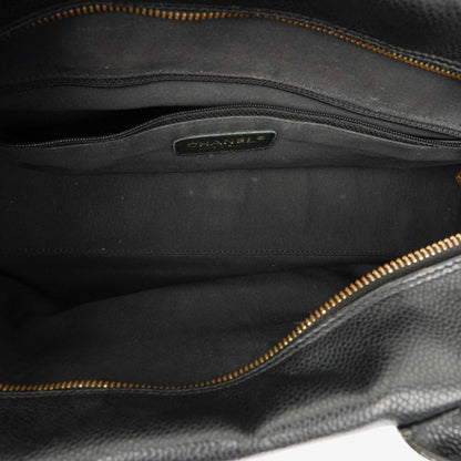 Chanel Boston Tasche aus schwarzem Caviar-Leder