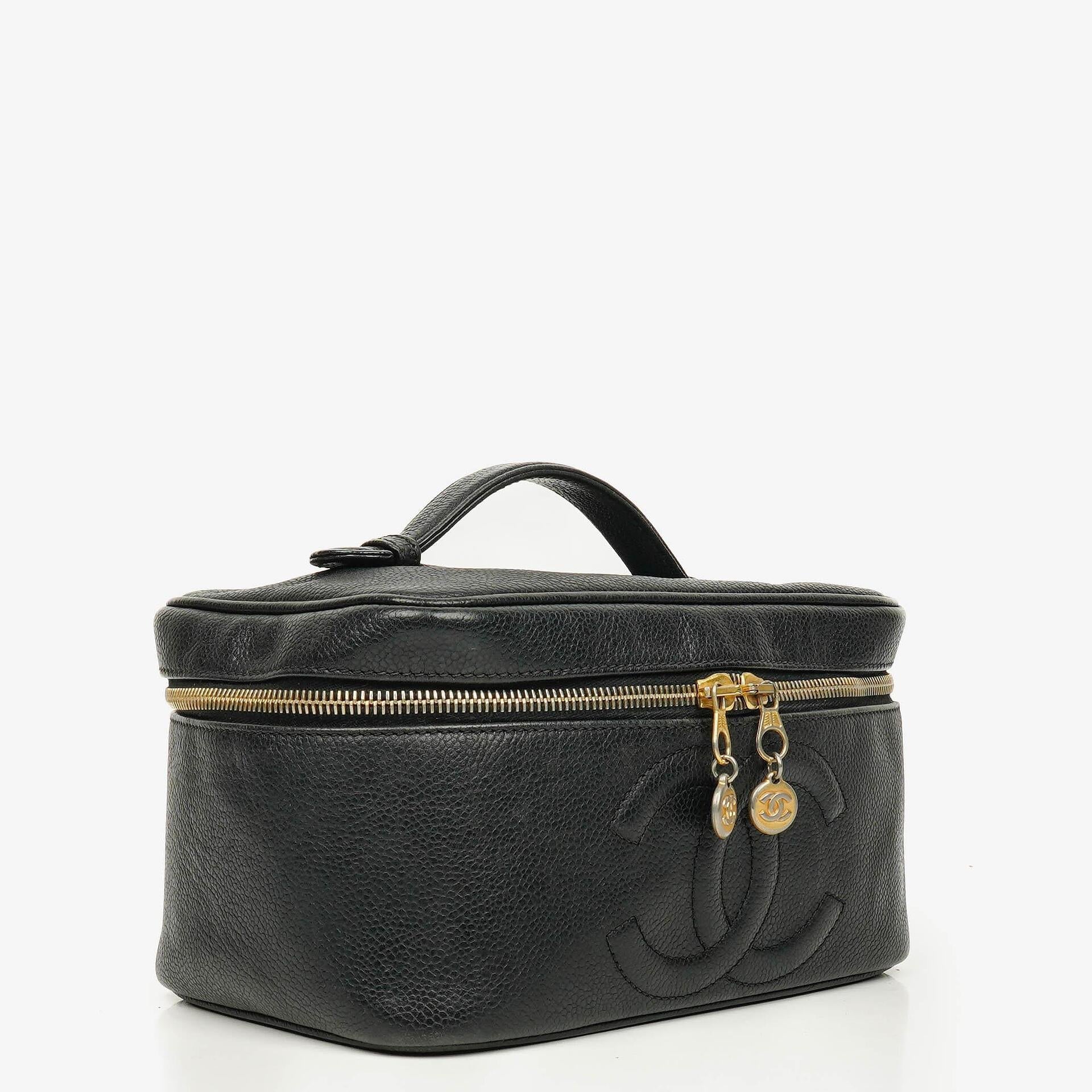 Chanel Vanity Case aus schwarzem Caviar-Leder