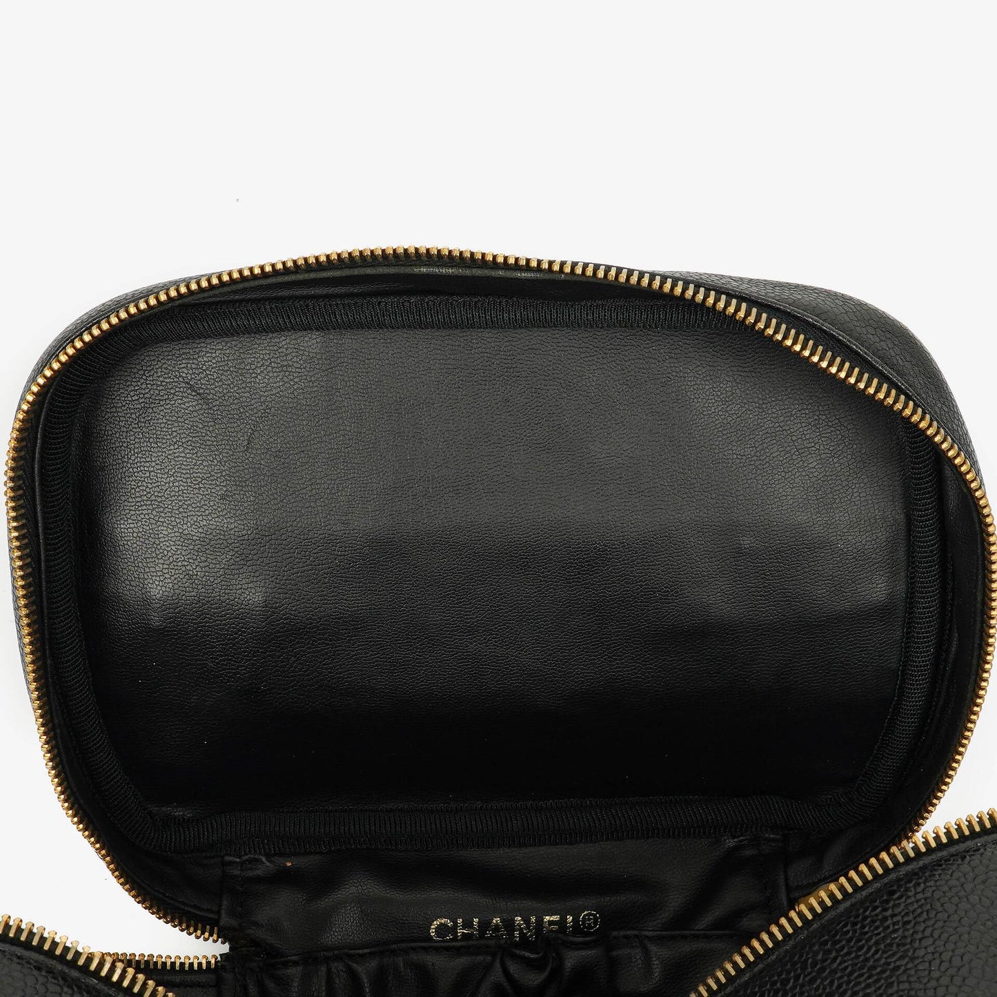 Chanel Vanity Case aus schwarzem Caviar Leder