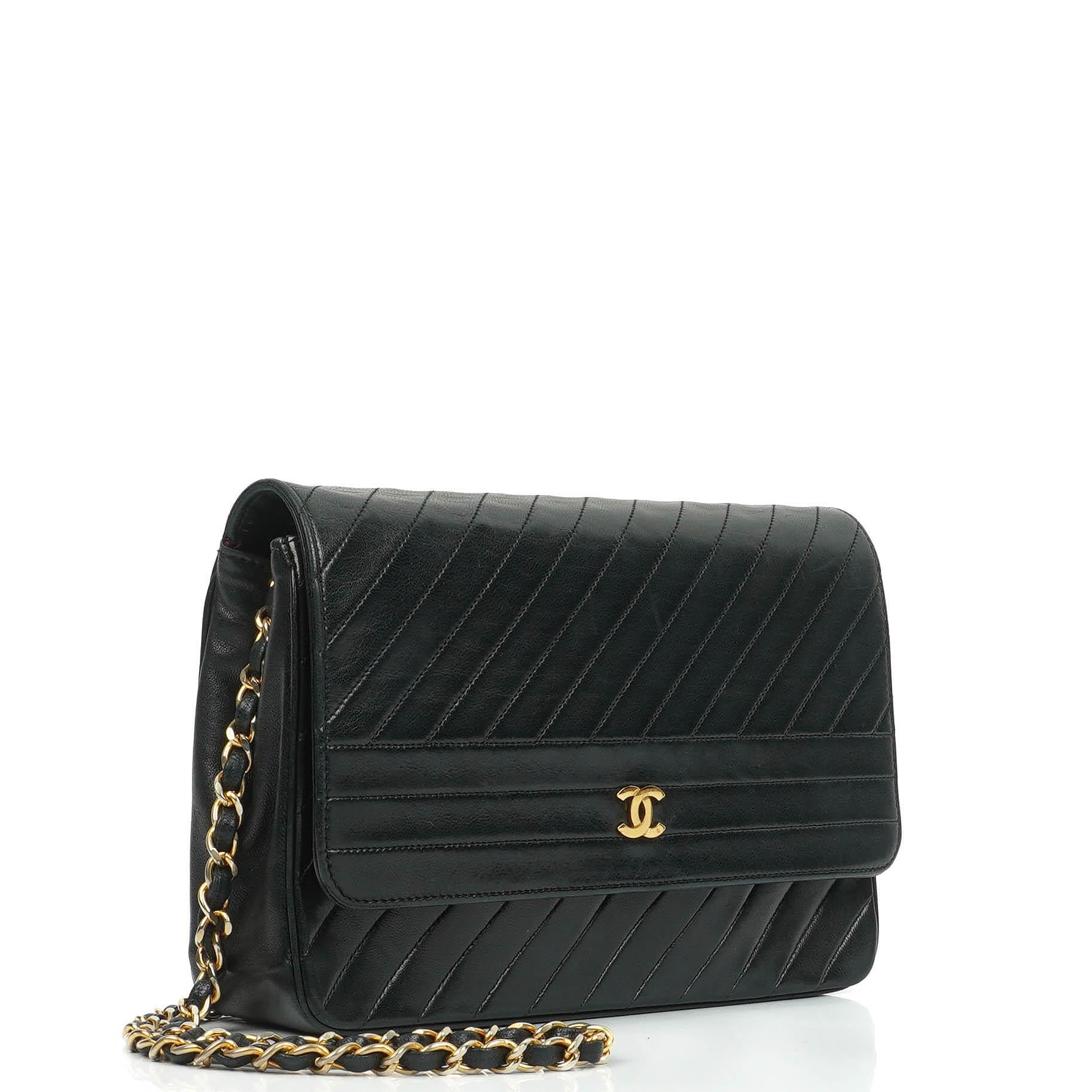 Chanel Classic Single Flap Tasche Medium Gesteppt Lammleder Schwarz mit 24K Gold Hardware