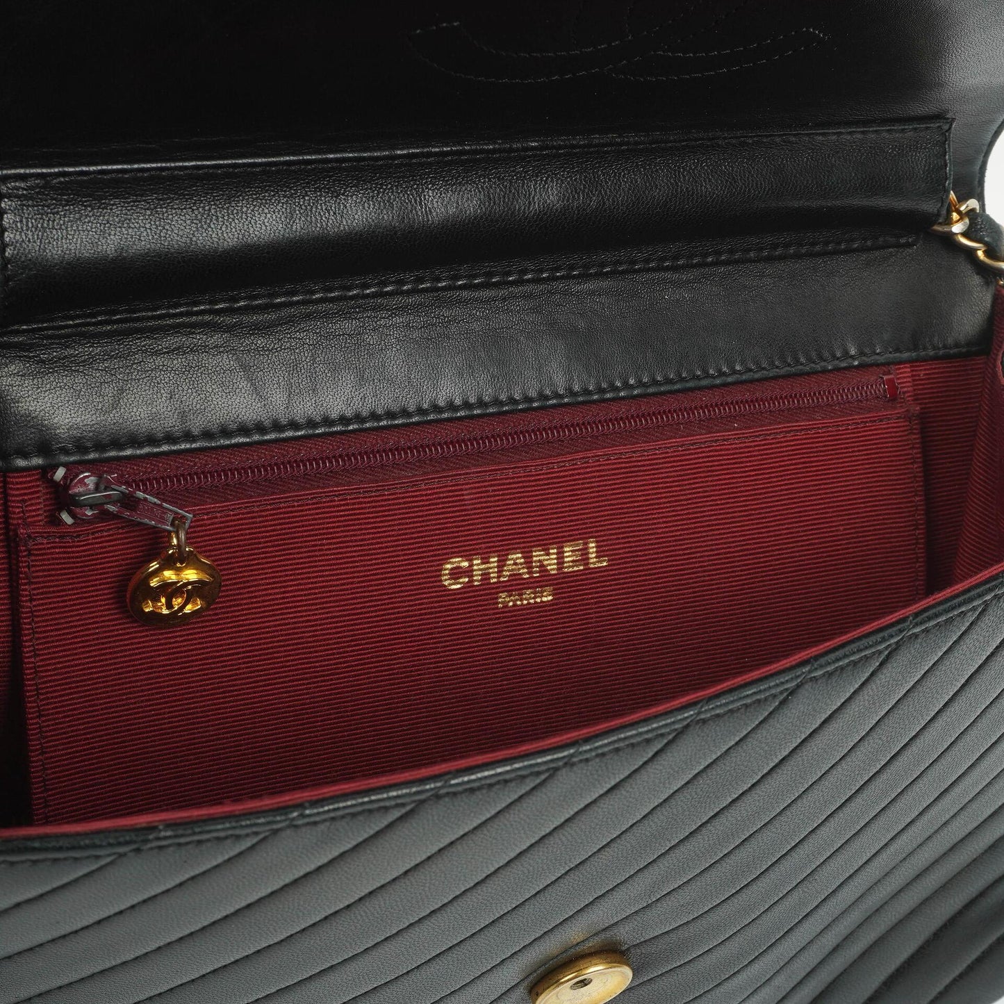 Chanel Classic Single Flap Tasche Medium Gesteppt Lammleder Schwarz mit 24K Gold Hardware