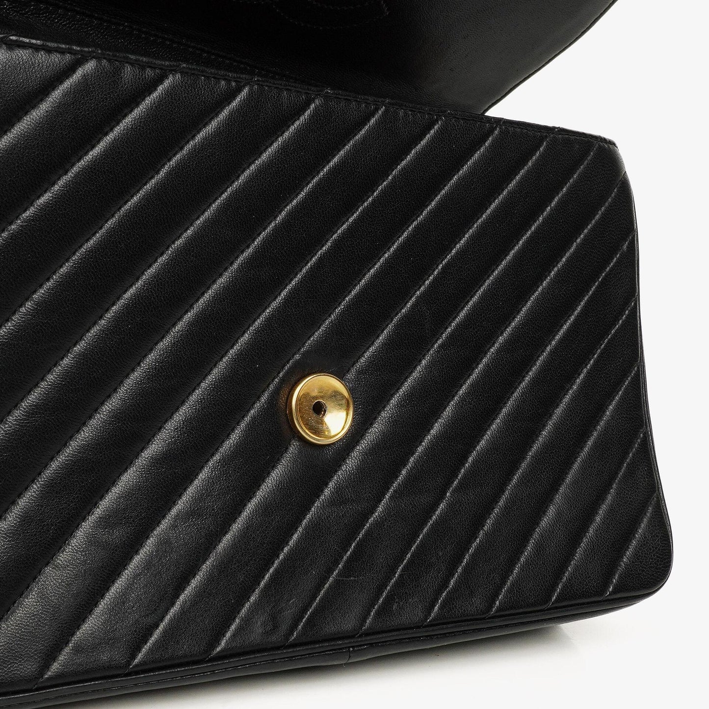 Chanel Schwarze diagonale gesteppte Lammleder Mittel Classic Single Flap Tasche mit 24K vergoldeten Beschlägen