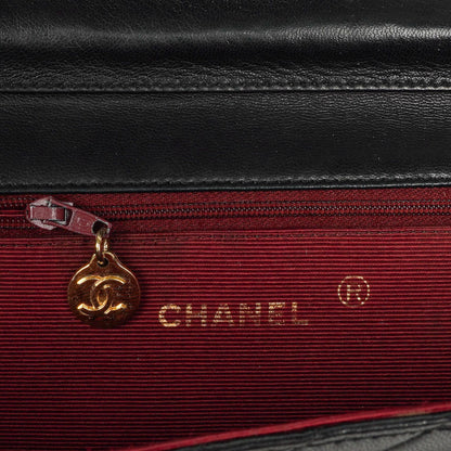 Chanel Schwarze diagonale gesteppte Lammleder Mittel Classic Single Flap Tasche mit 24K vergoldeten Beschlägen