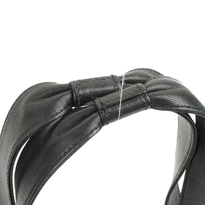 Chanel Camellia Top-Handle-Tasche aus schwarzem Leder