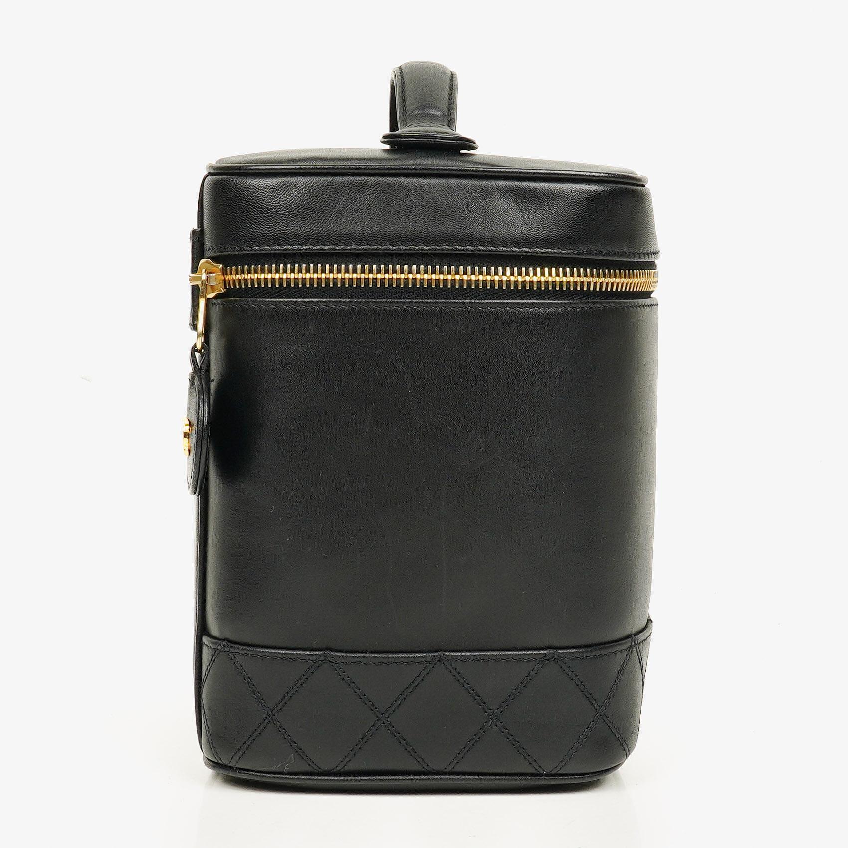 Chanel Kosmetikkoffer aus schwarzem Leder