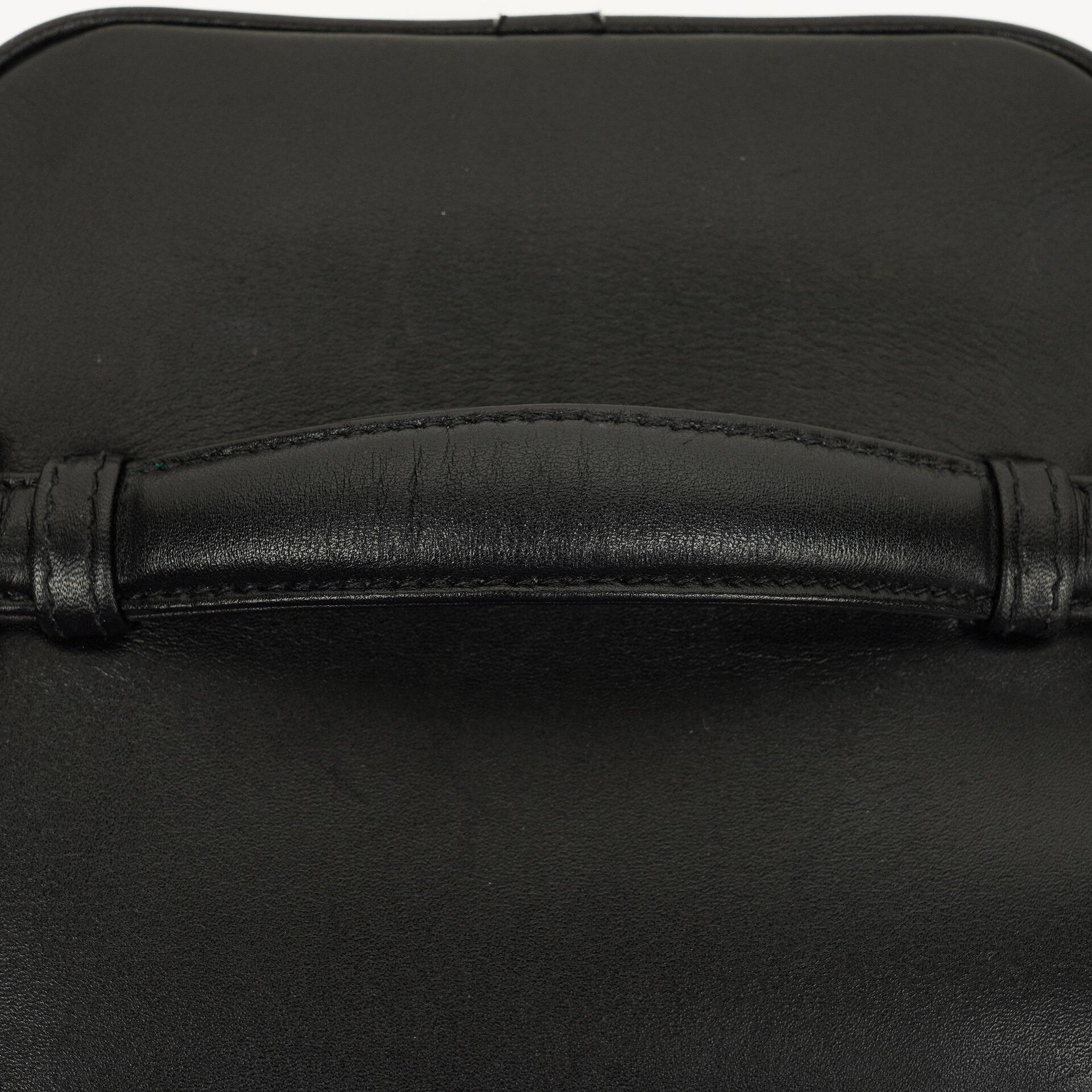 Chanel Kosmetikkoffer aus schwarzem Leder