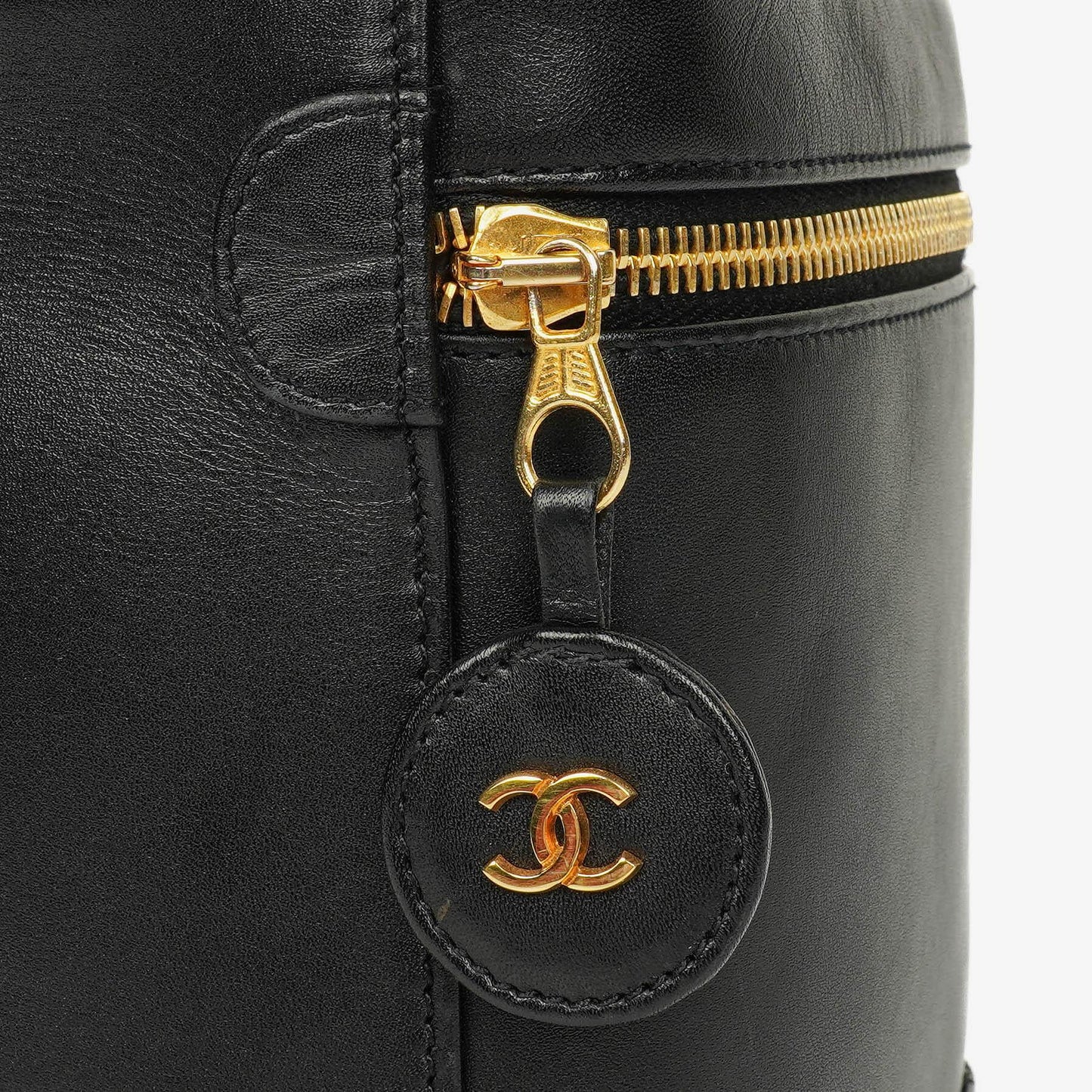 Chanel Vanity Case aus schwarzem Leder
