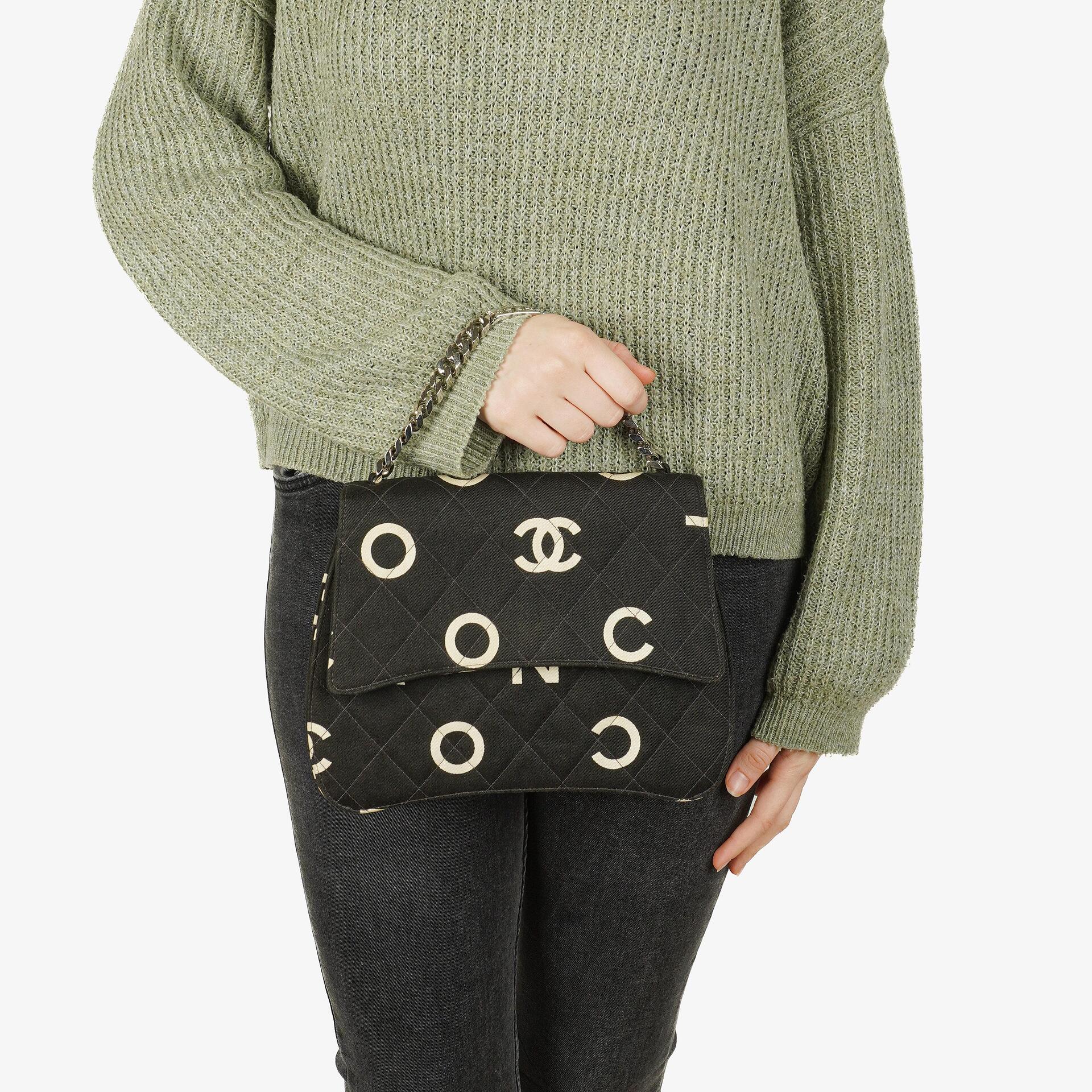 Chanel Coco ID Kettentasche aus schwarzem gestepptem Canvas