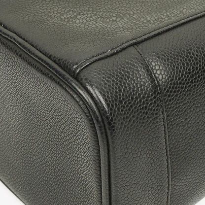 Chanel Vanity Case aus schwarzem gestepptem Kaviarleder