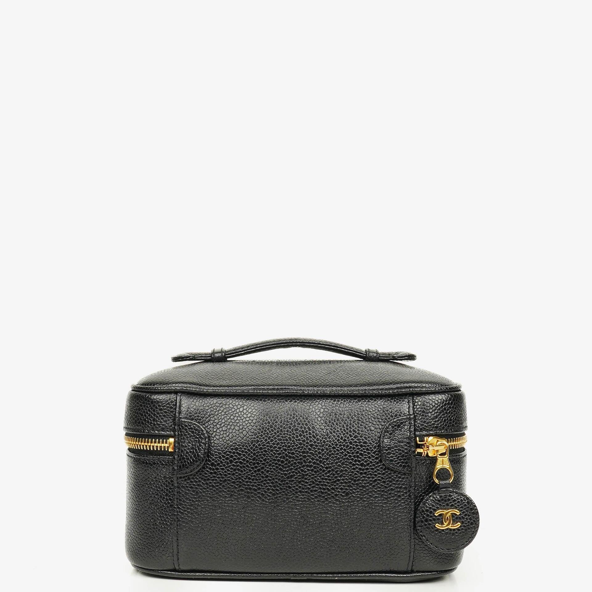 Chanel Vanity Case aus schwarzem gestepptem Kaviarleder