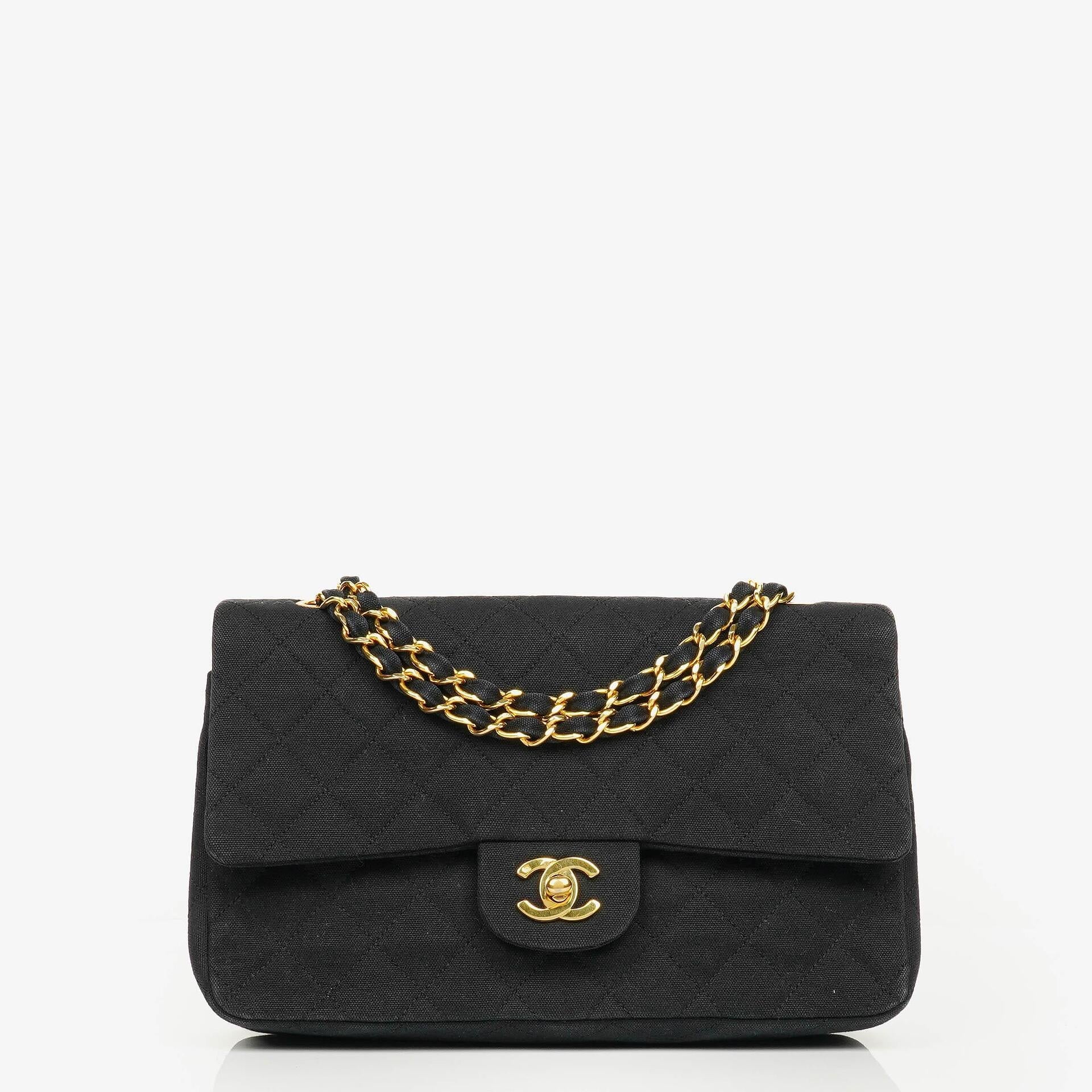 Chanel Double Flap Tasche in Schwarz gesteppt