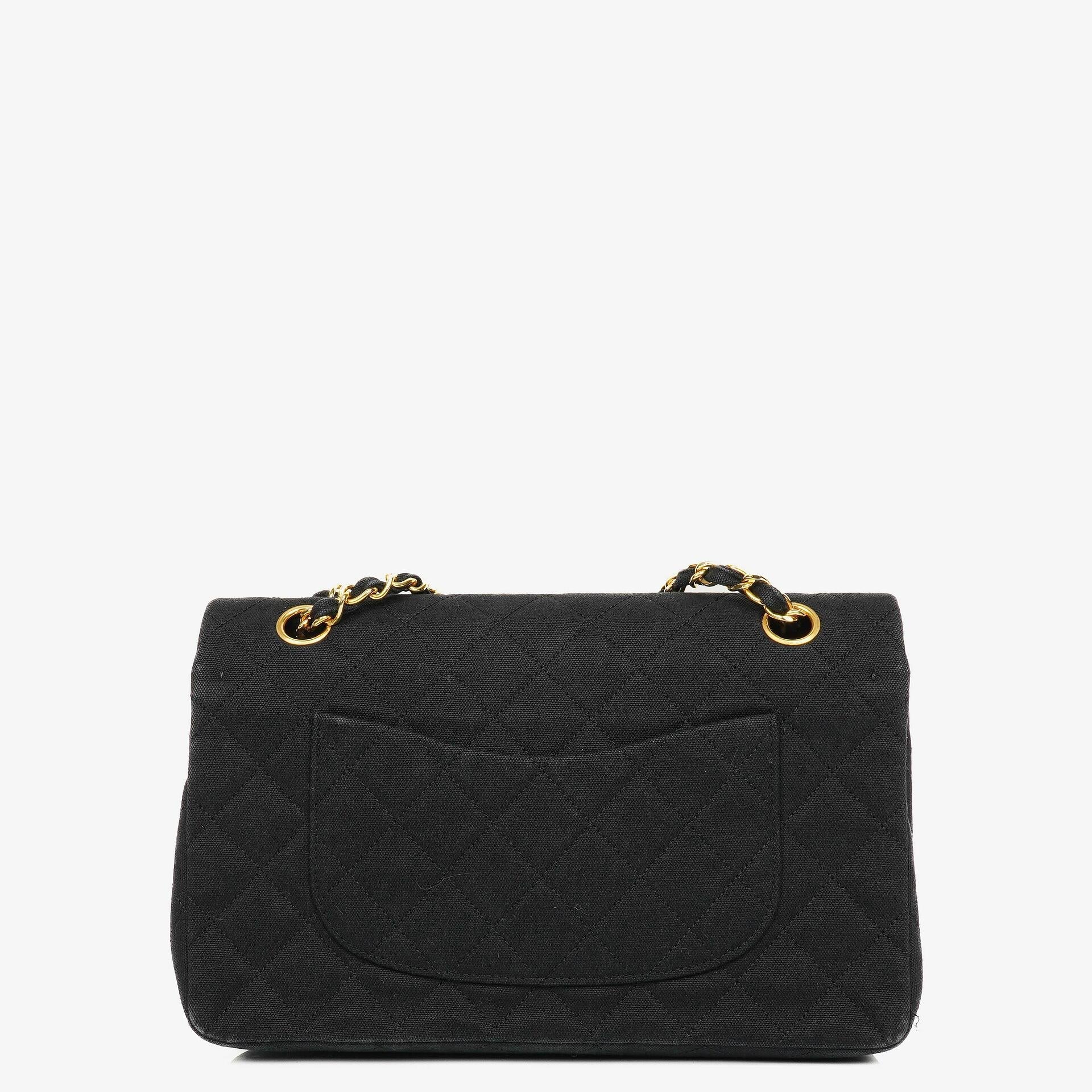Chanel Double Flap Tasche in Schwarz gesteppt