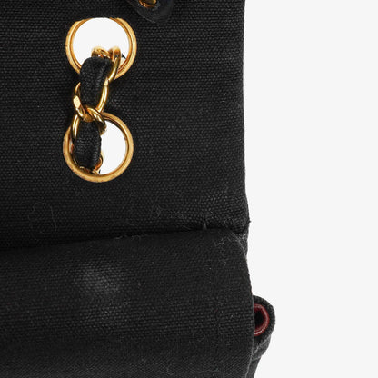 Chanel Double Flap Tasche in Schwarz gesteppt