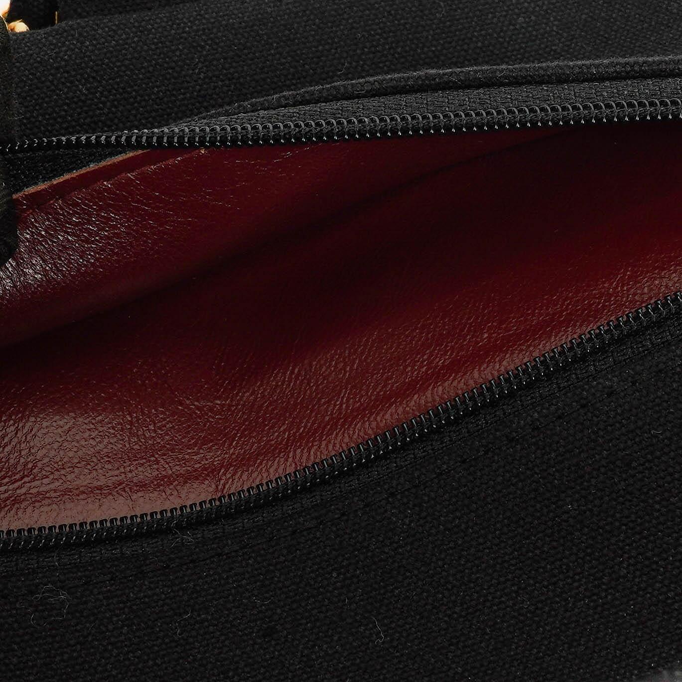 Chanel Double Flap Tasche in Schwarz gesteppt
