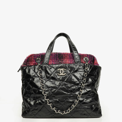 Chanel Portobello Tote Bag aus schwarzem gestepptem glasiertem Kalbsleder und Tweed