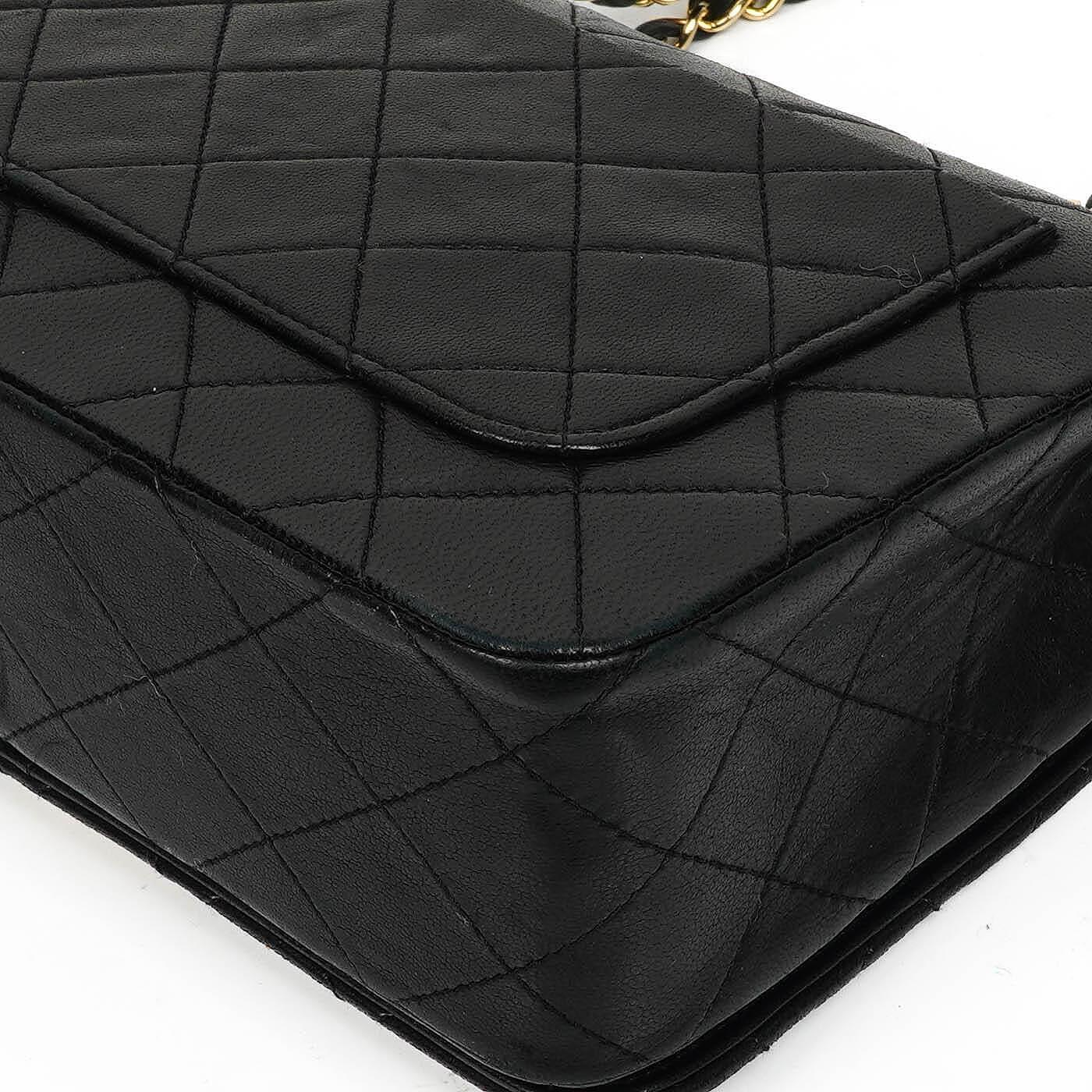 Chanel Full Flap Tasche aus schwarzem gestepptem Lammleder mit 24K Beschlägen