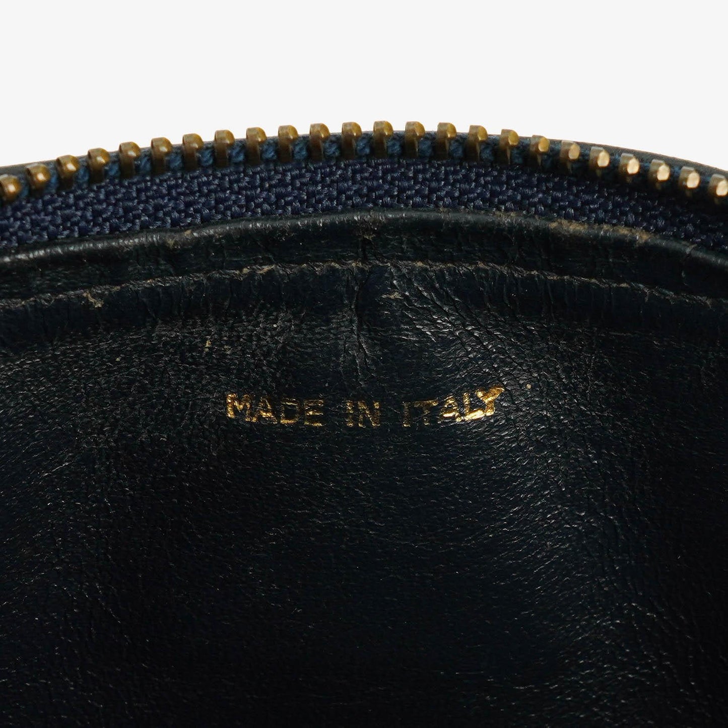 CHANEL Mini Barrel Quasten-Tasche aus schwarzem gestepptem Lammleder