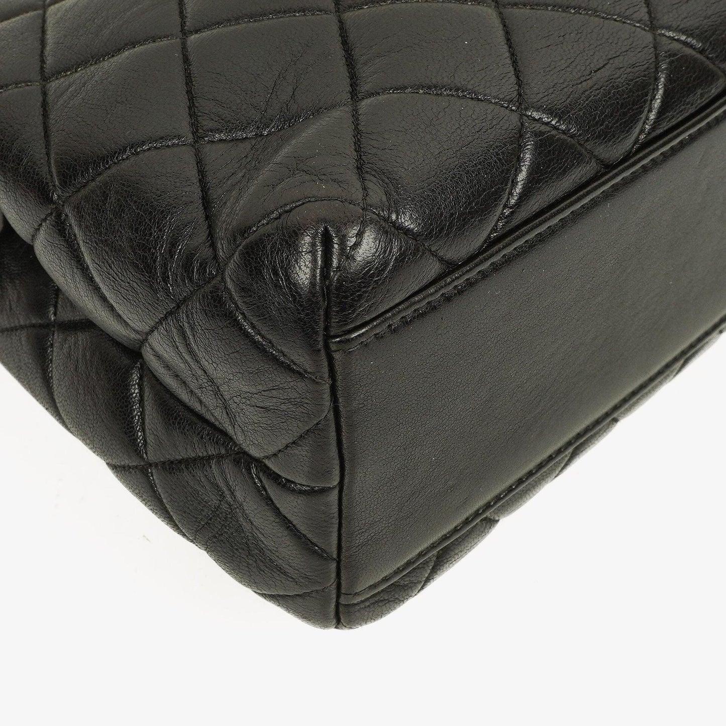 Chanel Schwarze Gestepptes Lammleder Schultertasche
