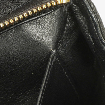 Chanel Schwarze Gestepptes Lammleder Schultertasche