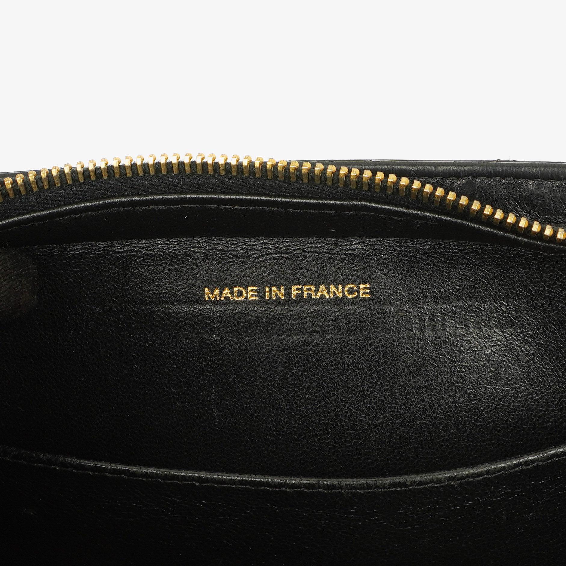 Chanel Schwarze Stepp-Lammleder Schultertasche