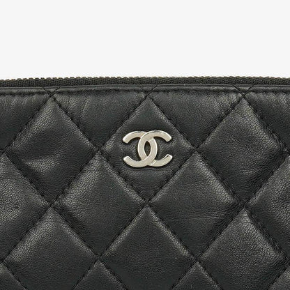 Chanel Kleine Cosmo Kosmetiktasche aus schwarzem gestepptem Lammleder