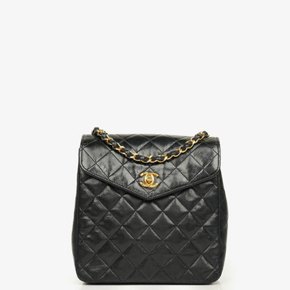Chanel Square Single Flap Tasche aus schwarzem gestepptem Leder