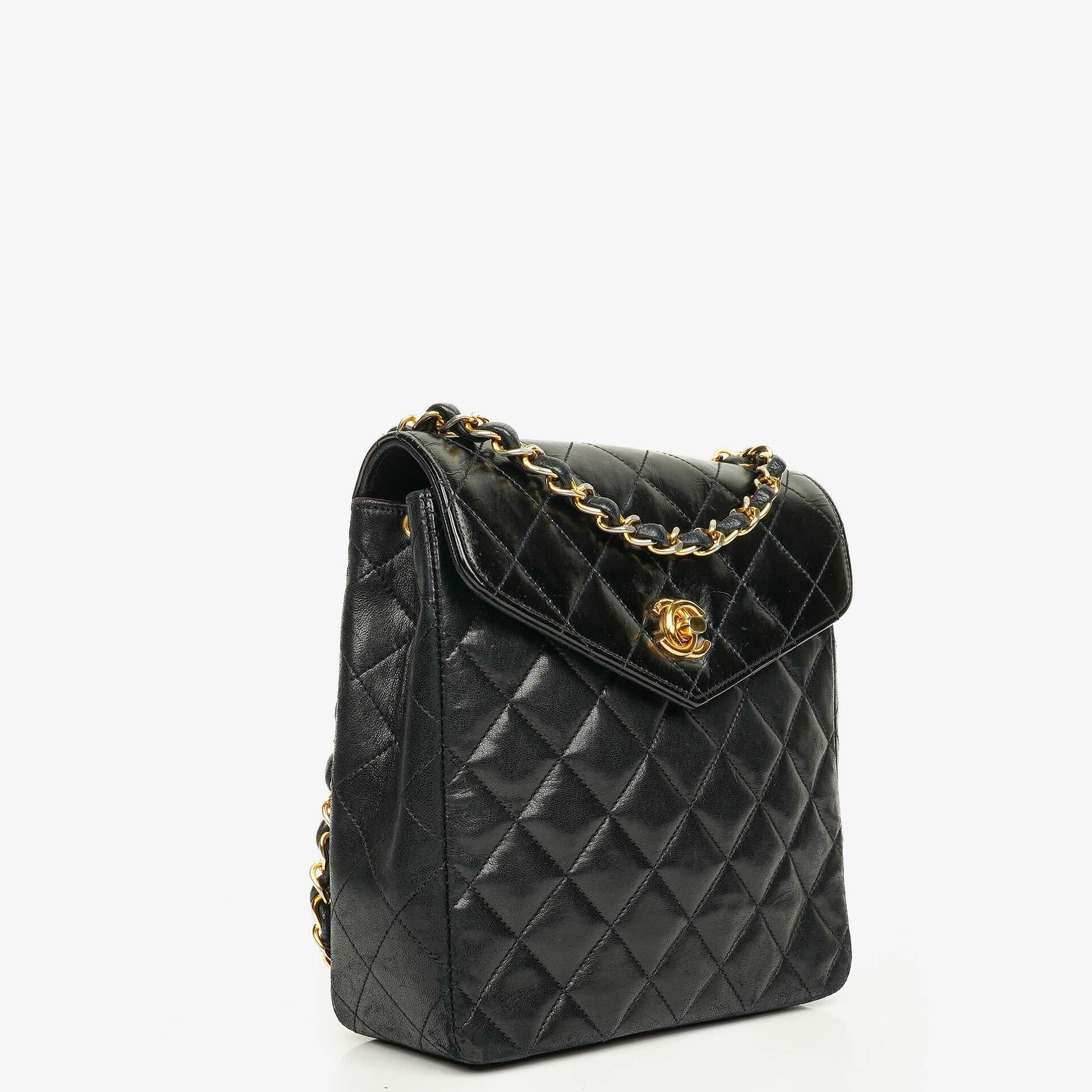 Chanel Square Single Flap Tasche aus schwarzem gestepptem Leder