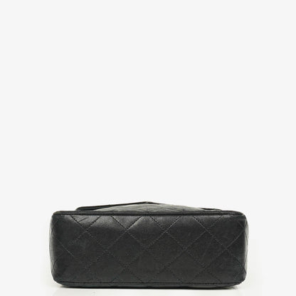Chanel Square Single Flap Tasche aus schwarzem gestepptem Leder
