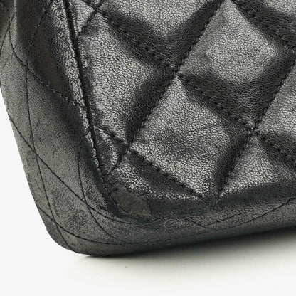 Chanel Square Single Flap Tasche aus schwarzem gestepptem Leder