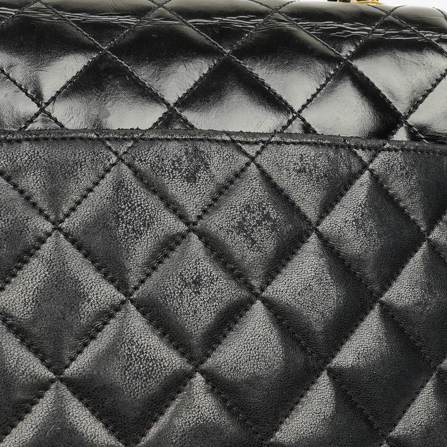 Chanel Square Single Flap Tasche aus schwarzem gestepptem Leder