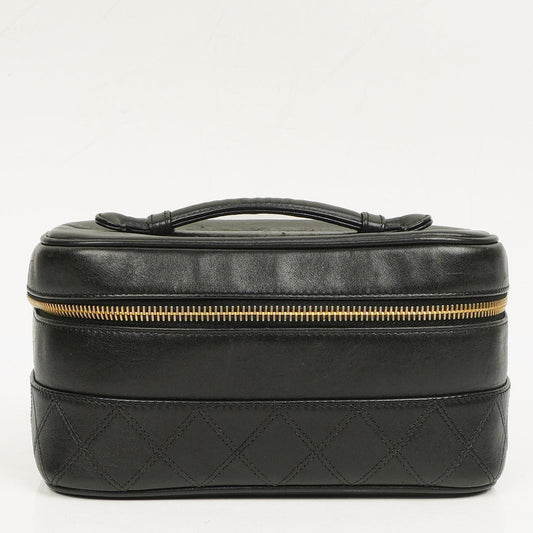 Chanel Vanity Case aus schwarzem gestepptem Leder