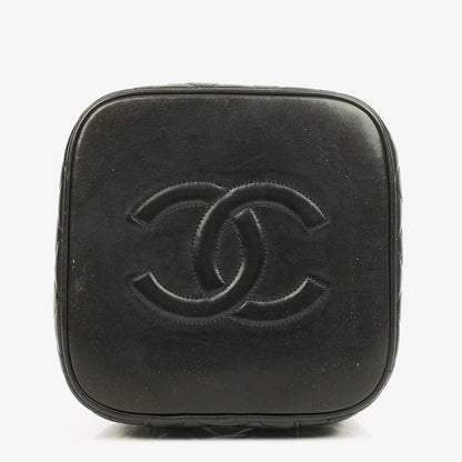 Chanel schwarzer gesteppter Kosmetikkoffer aus Leder