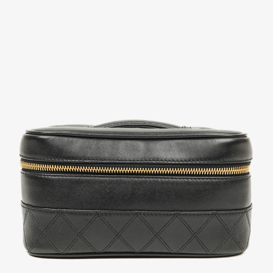 Chanel Vanity Case aus schwarzem gestepptem Leder