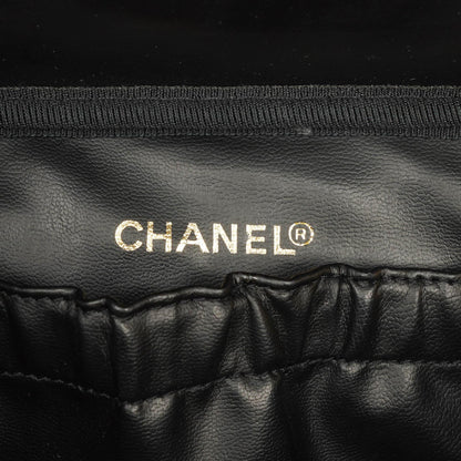 Chanel Vanity Case aus schwarzem gestepptem Leder