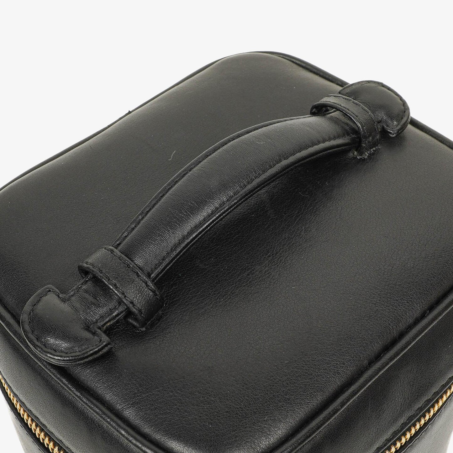 Chanel Kosmetikkoffer aus schwarzem gestepptem Leder